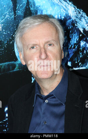 Produzent James Cameron bei der Weltpremiere von Universal Pictures ''Sanctum'. Ankünfte am Chinesischen der Mann 6 statt in Hollywood, CA, Montag, 31. Januar 2011. Foto: R.Anthony/PictureLux Stockfoto