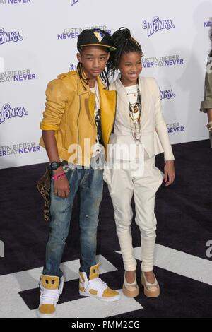 Jaden Smith und Schwester Willow Smith am Los Angeles Premiere von Paramount Pictures'' Justin Bieber: Sag niemals nie". Ankünfte am Nokia Theatre L.A. statt Leben in Los Angeles, CA. Februar 8, 2011. Foto: Richard Chavez/PictureLux Stockfoto