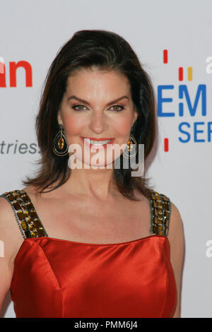 Sela Ward auf der 18. jährlichen Rennen zu löschen MS profitieren. Ankunft im Hyatt Regency Century Plaza Hotel in Los Angeles, CA, 29. April 2011 abgehalten. Foto von Joe Martinez/PictureLux Stockfoto