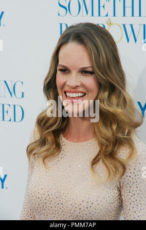 Hilary Swank bei der Premiere von Warner Brothers Pictures' "ausgeliehen". Ankünfte am Grauman's Chinese Theater in Hollywood, CA, 3. Mai 2011 abgehalten. Foto von Joe Martinez/PictureLux Stockfoto