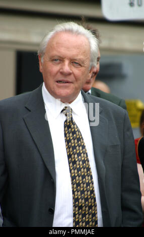 08/24/03 Anthony Hopkins geehrt mit einem Stern auf dem Hollywood Walk of Fame @ Hollywood Blvd., Hollywood Foto von kazumi Nakamoto/HollywoodNewsWire.net/ Picturelux Datei Referenz # 31120 002 HNW nur für redaktionelle Verwendung - Alle Rechte vorbehalten Stockfoto