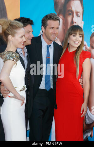 Leslie Mann, Jason Bateman, Ryan Reynolds und Olivia Wilde bei der Weltpremiere von Universal Pictures'' Die Change-Up'. Ankunft im Dorf Theater in Westwood, CA, 1. August 2011 statt. Foto von Joe Martinez/PictureLux Stockfoto