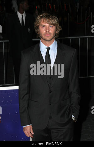 Eric Christian Olsen bei der Weltpremiere von Universal Pictures' die Sache'. Ankünfte an den AMC CityWalk Stadion 19 in Universal City, 10. Oktober 2011 abgehalten. Foto: Richard Chavez/Picturelux Stockfoto