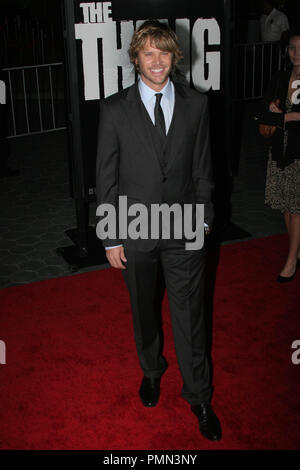 Eric Christian Olsen bei der Weltpremiere von Universal Pictures' die Sache'. Ankünfte an den AMC CityWalk Stadion 19 in Universal City, 10. Oktober 2011 abgehalten. Foto: Richard Chavez/Picturelux Stockfoto