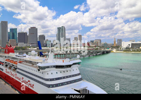 Miami, Florida, USA-20 Mai 2017: Szenische Miami Hafen an einem sonnigen Tag Stockfoto