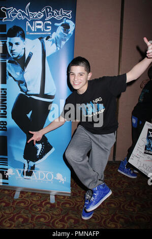 Nick Mara der ikonischen Boyz an der NRG Dance Project Tour mit der Ikonischen Boyz Begrüßung und Vorstellung im Woodlake Hotel in Sacramento, Ca am Freitag, 24. Februar 2012. Foto von Peter Gonzaga Pacific Rim Foto Presse/PictureLux Stockfoto