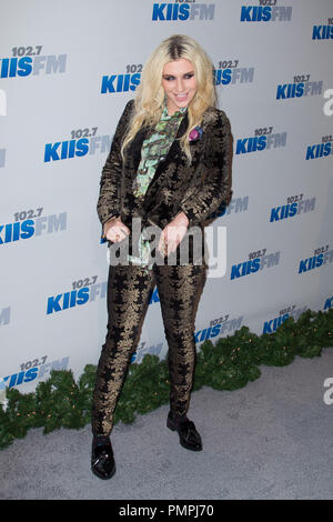 Ke $ ha besucht die KIIS FM 2012 Jingle Ball bei Nokia Theatre L.A. Live am 3. Dezember in Los Angeles, Kalifornien 2012. (Foto von Eden Ari/PRPP/PictureLux) Datei Referenz # 31746 051 PRPPEA nur für redaktionelle Verwendung - Alle Rechte vorbehalten Stockfoto