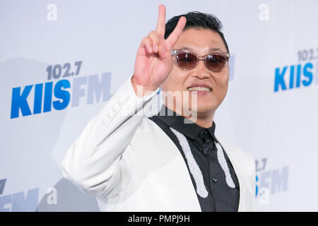 PSY besucht die KIIS FM 2012 Jingle Ball bei Nokia Theatre L.A. Live am 3. Dezember in Los Angeles, Kalifornien 2012. (Foto von Eden Ari/PRPP/PictureLux) Datei Referenz # 31746 104 PRPPEA nur für den redaktionellen Gebrauch - Alle Rechte vorbehalten Stockfoto