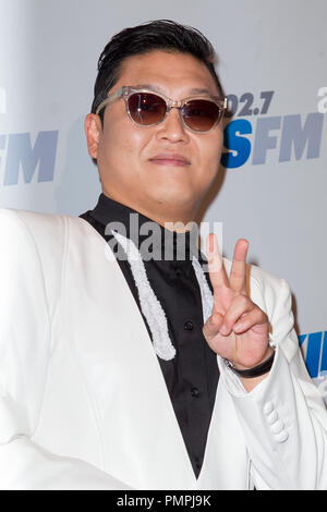 PSY besucht die KIIS FM 2012 Jingle Ball bei Nokia Theatre L.A. Live am 3. Dezember in Los Angeles, Kalifornien 2012. (Foto von Eden Ari/PRPP/PictureLux) Datei Referenz # 31746 106 PRPPEA nur für redaktionelle Verwendung - Alle Rechte vorbehalten Stockfoto