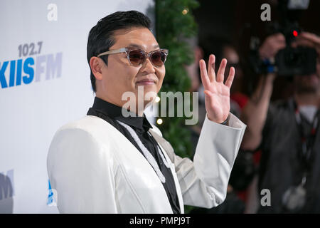 PSY besucht die KIIS FM 2012 Jingle Ball bei Nokia Theatre L.A. Live am 3. Dezember in Los Angeles, Kalifornien 2012. (Foto von Eden Ari/PRPP/PictureLux) Datei Referenz # 31746 110 PRPPEA nur für den redaktionellen Gebrauch - Alle Rechte vorbehalten Stockfoto