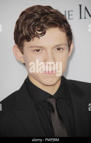 Tom Holland 12/10/2012 "Unmöglich" Premiere Arclight Cinerama Dome in Hollywood, CA Foto von Izumi Hasegawa/HNW/PictureLux gehalten Stockfoto