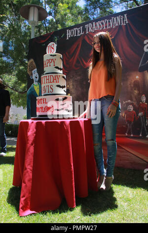 Selena Gomez 06/25/2012 "Hotel Transylvania' Presse Event, 118 Geburtstag Mavis gehalten an Sony Pictures Imageworks in Culver City, CA Foto von Izumi Hasegawa/HollywoodNewsWire.net/PictureLux Stockfoto