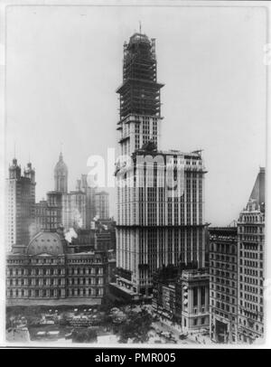 Vogelperspektive von Woolworth Gebäude im Bau, New York City - Juni 22, 1912 Stockfoto