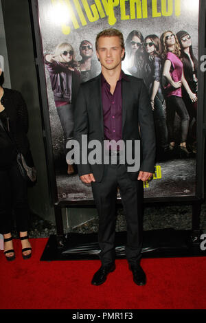 Freddie Stroma bei der Premiere von Universal Pictures'' Pitch perfekt". Ankunft am Arclight in Hollywood, CA, 24. September 2012. Foto von Joe Martinez/PictureLux Stockfoto