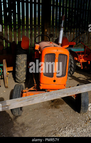 1946 Allis Chalmers Traktor, Ryedale Folk Museum, Hutton le Hole, ENGLAND Stockfoto