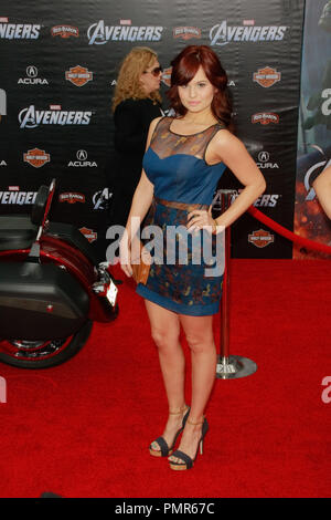 Debby Ryan bei der Weltpremiere von "pilgerzentren Die Rächer". Ankünfte am El Capitan Theatre in Hollywood, CA, 11. April 2012 statt. Foto von Joe Martinez/PictureLux Stockfoto