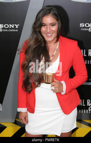 Q'orianka Kilcher am Los Angeles Premiere von Columbia Pictures 'Total Recall'. Ankünfte an der Grauman Chinese Theatre in Hollywood, CA, 1. August 2012 statt. Foto: Richard Chavez/PictureLux Stockfoto