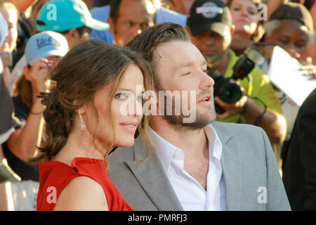 Joel Edgerton und Jennifer Garner bei der Weltpremiere von Disney's "Das seltsame Leben des Timotheus Grün'. Ankünfte am El Capitan Theatre in Hollywood, CA, 6. August 2012 statt. Foto von Joe Martinez/PictureLux Stockfoto