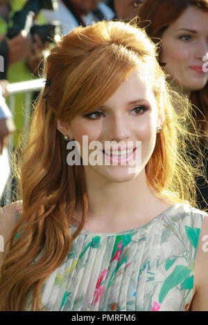 Bella Thorne bei der Weltpremiere von Disney's "Das seltsame Leben des Timotheus Grün'. Ankünfte am El Capitan Theatre in Hollywood, CA, 6. August 2012 statt. Foto von Joe Martinez/PictureLux Stockfoto