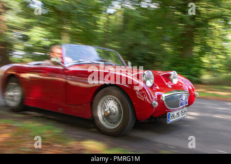 Das 60. Jahr des Austin Healey Sprite gefeiert wurde durch die Midget und Sprite Verein mit einem Spridget 60 Wochenende in Wroxall Abbey in der Nähe von Warwick, Stockfoto