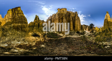 360 Grad Panorama Ansicht von Yunnan Yuanmou County die Erde Wald tulin 3 - - geologische Wunder der Natur