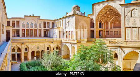 KASHAN, IRAN - Oktober 22, 2017: Abbasi House ist eines der traditionellen persischen Villen, in der Stadt erhalten und dient als Museum, am 22. Oktober in Kashan Stockfoto