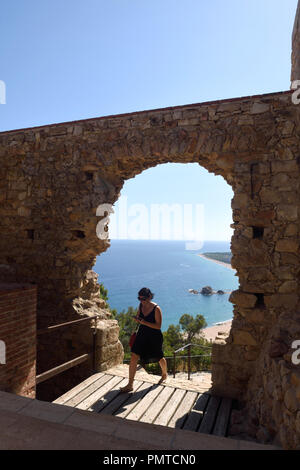 Blick auf die Stadt von der Burg von Blanes, Costa Brava, Provinz Girona, Katalonien, Spanien Stockfoto