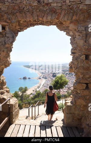 Blick auf die Stadt von der Burg von Blanes, Costa Brava, Provinz Girona, Katalonien, Spanien Stockfoto