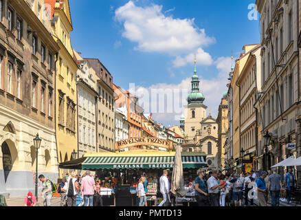 Prag, tschechische Republik - 22. August: Havelske Trziste ist Zentrum von Prag und ist ganzjährig geöffnet, 22. August 2015 in Prag, Tschechische Republ Stockfoto