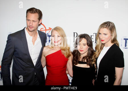 Alexander Skarsgard, Patricia Clarkson, Ellen Page und Brit Marling am Los Angeles Premiere von Paiget und Fox Searchlight Pictures' "Der Osten". Ankunft am ArcLight Hollywood in Hollywood, CA, 28. Mai 2013 statt. Foto: Richard Chavez/PictureLux Datei Referenz # 31970 064 RAC nur für redaktionelle Verwendung - Alle Rechte vorbehalten Stockfoto