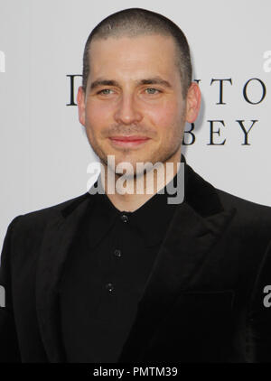 Rob James-Collier besucht einen Abend mit "ownton Abtei' gehalten an der Leonard H. Goldenson Theater in North Hollywood, CA. Die Veranstaltung fand am Montag, den 10. Juni 2013. Foto von Steven Lam PRPP/PictureLux Datei Referenz # 31990 051 PRPPSL nur für redaktionelle Verwendung - Alle Rechte vorbehalten Stockfoto