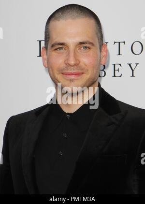 Rob James-Collier besucht einen Abend mit "ownton Abtei' gehalten an der Leonard H. Goldenson Theater in North Hollywood, CA. Die Veranstaltung fand am Montag, den 10. Juni 2013. Foto von Steven Lam PRPP/PictureLux Datei Referenz # 31990 052 PRPPSL nur für redaktionelle Verwendung - Alle Rechte vorbehalten Stockfoto