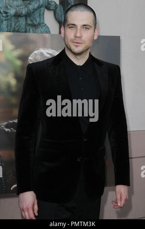 Rob James-Collier besucht einen Abend mit "ownton Abtei' gehalten an der Leonard H. Goldenson Theater in North Hollywood, CA. Die Veranstaltung fand am Montag, den 10. Juni 2013. Foto von Steven Lam PRPP/PictureLux Datei Referenz # 31990 054 PRPPSL nur für redaktionelle Verwendung - Alle Rechte vorbehalten Stockfoto