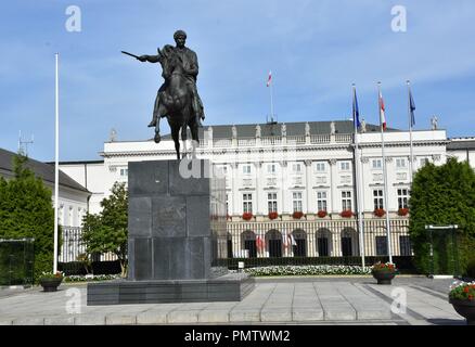 September 17, 2018 - Warschau, Polen - September 17.2018 Warschau Polen der Präsident von Polen lebt und arbeitet hier. Präsidentenpalast Krakowskie Przedmiescie (Credit Bild: © Piotr Twardysko/ZUMA Draht) Stockfoto