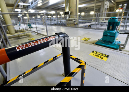 Prag, Tschechische Republik. 19 Sep, 2018. Ein Teil einer neuen Wasseraufbereitungsanlage Linie in der Zentralen industrielle Wasseraufbereitung (UCOV) in Prag, Tschechische Republik, am 19. September 2018. Quelle: Vit Simanek/CTK Photo/Alamy leben Nachrichten Stockfoto