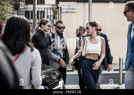 Mailand, Italien. 19 Sep, 2018. Gigi und Bella Hadid kommen in Alberta Ferretti Modenschau für die Mailänder Modewoche in Mailand, Italien. Credit: Marco Aprile/Alamy Live Credit: Marco Aprile/Alamy leben Nachrichten Stockfoto