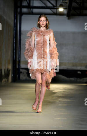 Mailand, Italien. 19 Sep, 2018. fashion show: N° 21 Credit: Unabhängige Fotoagentur/Alamy leben Nachrichten Stockfoto