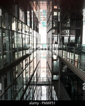 Mit Blick auf die Erweiterung der Reina Sophia Museum, Madrid vom renommierten französischen Architekten Jean Nouvel, der Pritzker Prize 2008 gewann Stockfoto