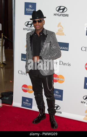 Ne-Yo kommt an Clive Davis & die Recording Academy 2013 Pre-GRAMMY Gala und Gruß an Industrie Ikonen ehren Antonio "L.A." Reid im Beverly Hilton Hotel am 9. Februar 2013 in Beverly Hills, Kalifornien. (Foto von Eden Ari FRF/Pacific Rim Foto Presse) Datei Referenz # 31833 128 PRPPEA nur für redaktionelle Verwendung - Alle Rechte vorbehalten Stockfoto