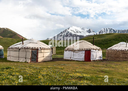 Jurtencamp in der Peak Lenin Tal, Kirgisistan Stockfoto