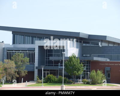 Frisco, Texas: Cowboy Welt HQ und National Soccer Hall of Fame und Frisco ISD Admin, Tech und HS, Vorteile Stockfoto