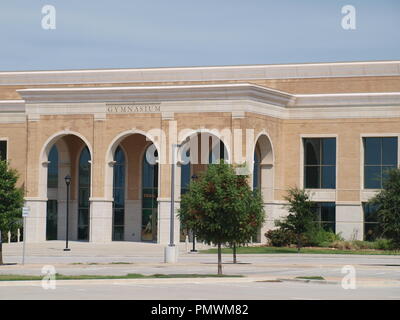 Frisco, Texas: Cowboy Welt HQ und National Soccer Hall of Fame und Frisco ISD Admin, Tech und HS, Vorteile Stockfoto