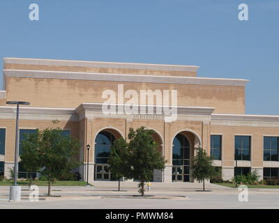 Frisco, Texas: Cowboy Welt HQ und National Soccer Hall of Fame und Frisco ISD Admin, Tech und HS, Vorteile Stockfoto