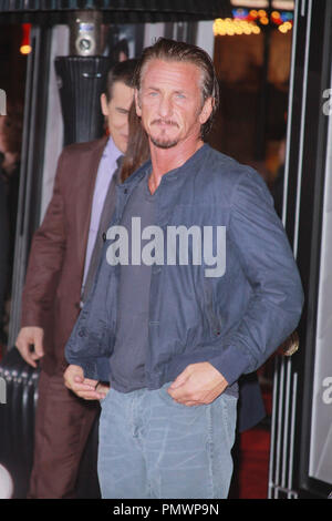 Sean Penn 01/07/2013 "Gangster Squad' Premiere am Grauman's Chinese Theater in Hollywood, CA Foto von Izumi Hasegawa/HNW/PictureLux gehalten Stockfoto