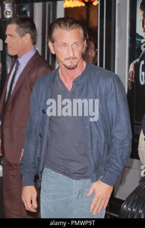 Sean Penn 01/07/2013 "Gangster Squad' Premiere am Grauman's Chinese Theater in Hollywood, CA Foto von Izumi Hasegawa/HNW/PictureLux gehalten Stockfoto