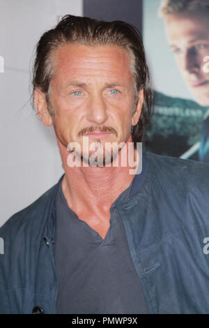 Sean Penn 01/07/2013 "Gangster Squad' Premiere am Grauman's Chinese Theater in Hollywood, CA Foto von Izumi Hasegawa/HNW/PictureLux gehalten Stockfoto