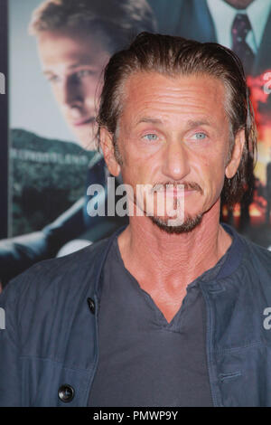 Sean Penn 01/07/2013 "Gangster Squad' Premiere am Grauman's Chinese Theater in Hollywood, CA Foto von Izumi Hasegawa/HNW/PictureLux gehalten Stockfoto