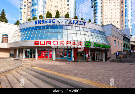 Samara, Russland - September 15, 2018: Blick auf die Fassade von Eurospar zu speichern. Eine der Einzelhandelsketten in Russland Stockfoto