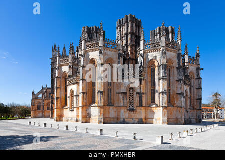 Batalha, Portugal. Kloster von Batalha aka Kloster Santa Maria da Vitoria. Blick auf die capelas Imperfeitas (unvollendete Kapellen). Gothic Stockfoto