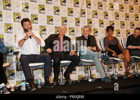 Hugh Jackman, Patrick Stewart, Ian McKellen, Halle Berry, Shawn Ashmore 03/20/2013 "X-Men: Tage der Zukunft Vergangenheit' Comic-Con Pressekonferenz im Hilton San Diego Gaslamp Quarter, San Diego, CA Foto von Izumi Hasegawa/HNW/PictureLux gehalten Stockfoto